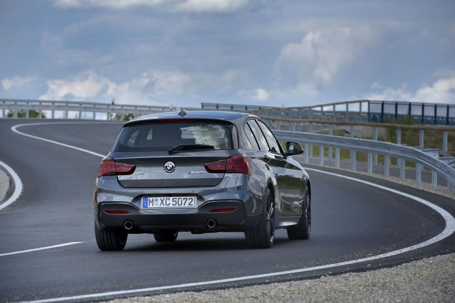  BMW M140i 5-Door 2016 года  (WW) (фото 21 из 53)